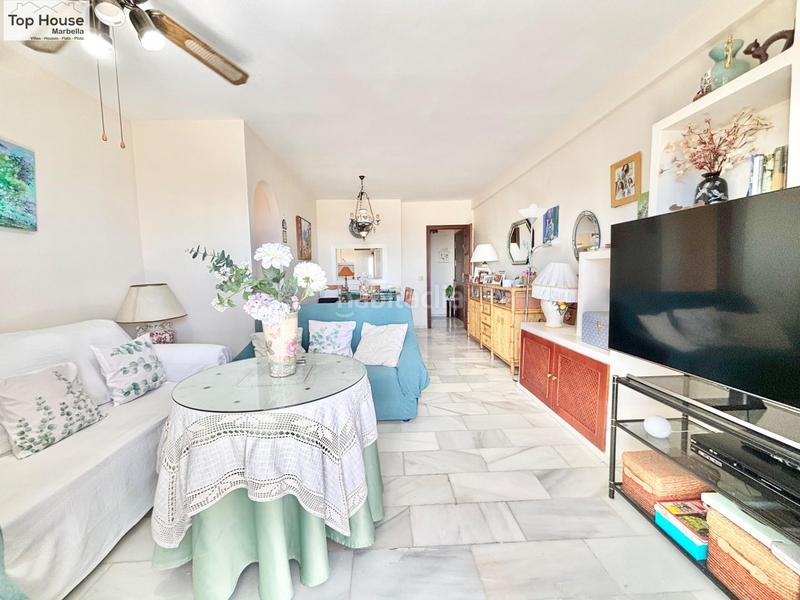 Foto 918175ad-5c05-4f63-a871-0d70da0891d6. Piso fantástico apartamento con increibles vistas al mar en la zona de Calahonda en Mijas