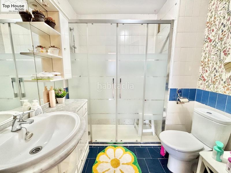 Foto d52b7a23-c5d2-4dcd-8143-2bcf5bc22e03. Piso fantástico apartamento con increibles vistas al mar en la zona de Calahonda en Mijas