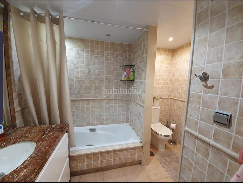 Foto cf5ef4c2-d87d-4e4a-958f-62cf76835c5a. Reihenhaus mit parking pool in Guadalmina Alta Marbella