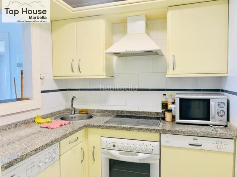 Foto f847fc3d-d86f-4492-801d-ff714f010324. Rent flat with parking pool in Hacienda Torrequebrada Benalmádena