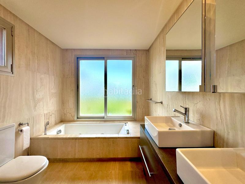 Foto 548ed5b8-b85b-4510-8dfd-92546576c0d8. Casa a schiera con parcheggio piscina in Chullera Manilva