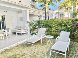 Location Maison jumelée à Bahía de Marbella. Espectacular casa adosada en primera linea de playa en la zona d