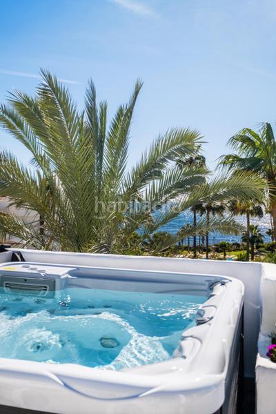 Foto 3415c7fc-8cc6-419c-a6a1-179f79295739. Attique avec chauffage parking piscine dans Puerto Banús Marbella