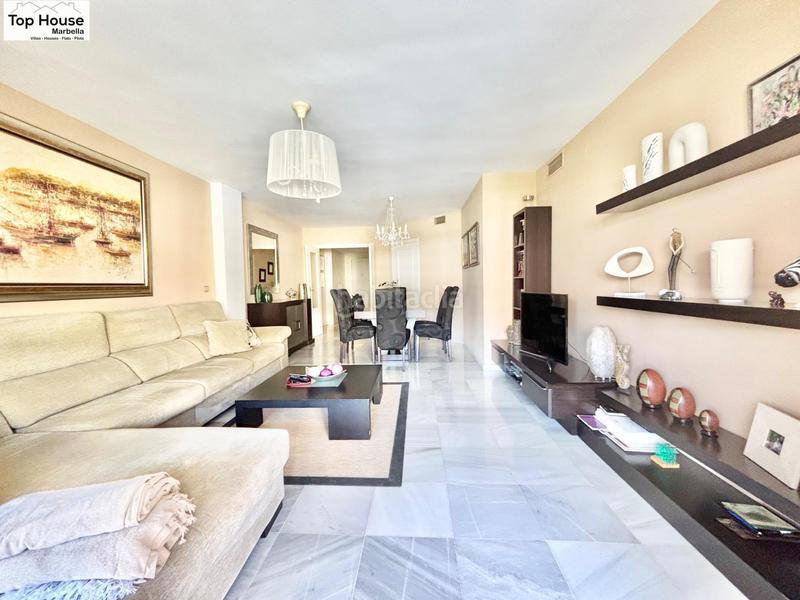 Foto 456b2eb9-2b74-486c-890f-9a8c01edb4f3. Piso fantástico piso con garaje en pleno corazon a unos pocos pasos del mar en Marbella