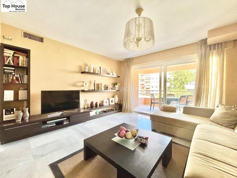 Foto 7f2e0f9d-bda1-4889-adf0-8809758fd1e2. Piso fantástico piso con garaje en pleno corazon a unos pocos pasos del mar en Marbella