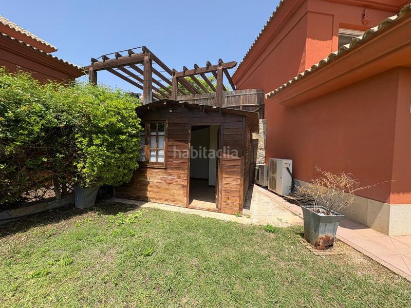 Foto 4ba14a8d-be1c-4efa-a733-b00a1146d22a. Chalet mit parking pool in Santa Clara Marbella