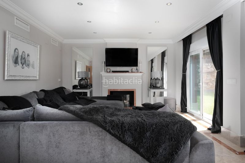 Foto 5062514f-f91d-465d-b1cb-5ff01bca2438. Xalet amb aparcament piscina a Santa Clara Marbella