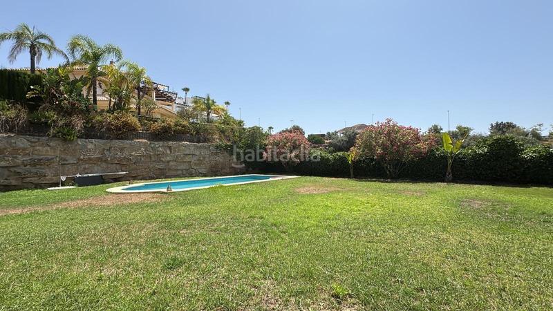 Foto 6217eb0a-1d8b-459a-85b3-898e156091a8. Chalet mit parking pool in Santa Clara Marbella