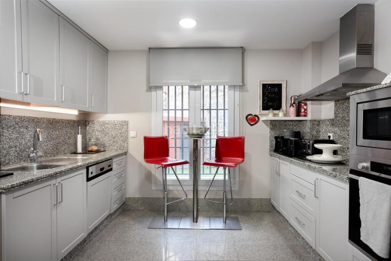 Foto ca14a183-f486-4051-a7a2-8645eb41d4c5. Chalet mit parking pool in Santa Clara Marbella