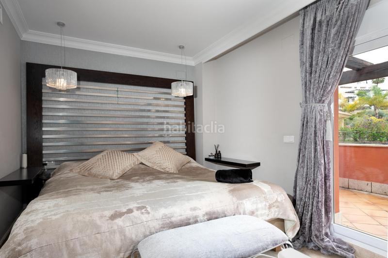Foto d4885483-aaa5-4c4f-85d3-c464bace387e. Chalet mit parking pool in Santa Clara Marbella