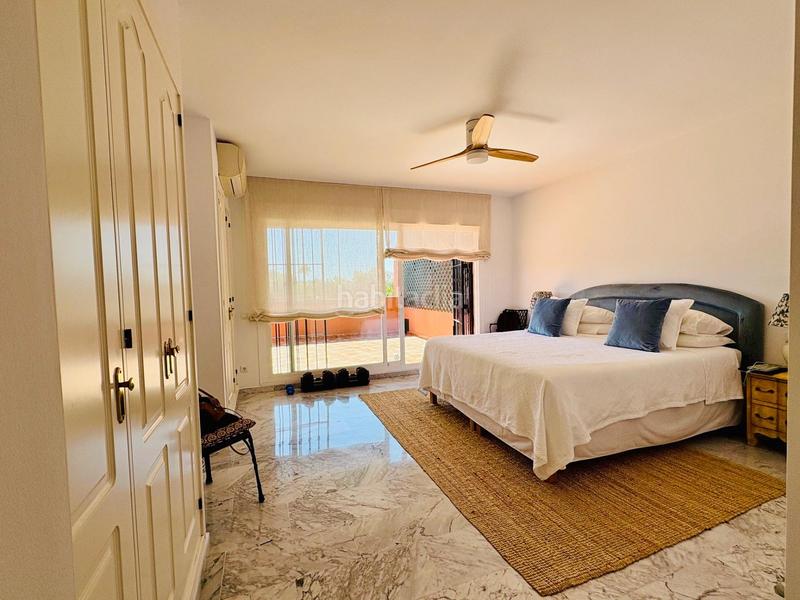 Foto 29d033ca-65f3-4291-87f8-b680e812f7d0. Alquiler dúplex espectacular dúplex con vistas despejadas en urb. privada en atalaya isdabe en Estepona