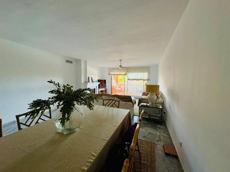 Foto 59f8b6d8-ec41-4e52-b7a0-8c59dfcb78d6. Alquiler dúplex espectacular dúplex con vistas despejadas en urb. privada en atalaya isdabe en Estepona