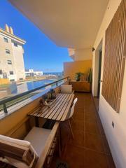 Apartament a Zona Centro Comercial Torrequebrada. Apartamento con vistas al  mar en benalmádena