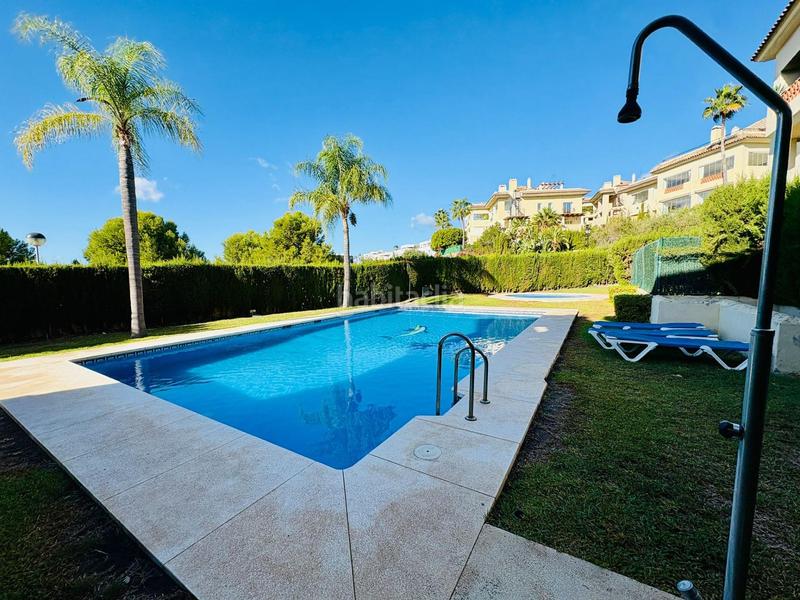 Foto 7036dd0e-6f0c-4583-a8ef-ceac9174f08d. Etagenwohnung mit parking pool in La Concha - Resina Golf Estepona