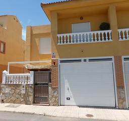 Casa adossada a Plaza morera 41. Bajada de precio!!!