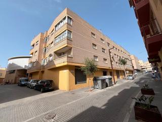 Pis  Calle jacinto benavente. El ejido-zona mercado abastos