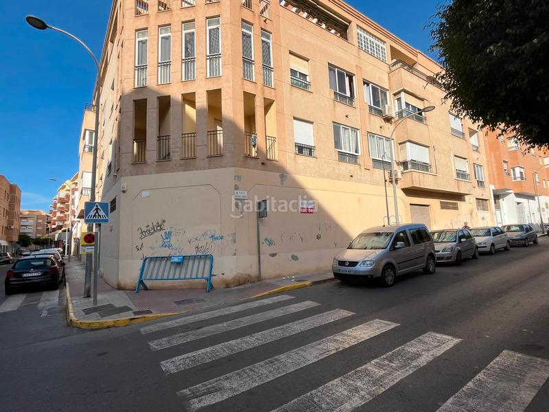 Foto cf42a424-3383-4328-8ecc-b81c2c48eb22. Lloguer local comercial a calle pablo neruda 33 a Ejido (El)