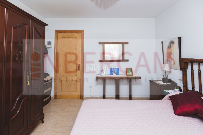 Foto 5bfd56e7-dbda-4eb3-ae29-eb061173cd8c. Flat with parking in Ejido Sur Ejido (El)