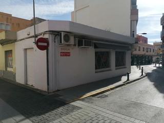 Local commercial à Calle almería 50. Local ejido centro