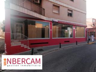 Local commercial à Calle pasaje 13. Oportunidad de negocio