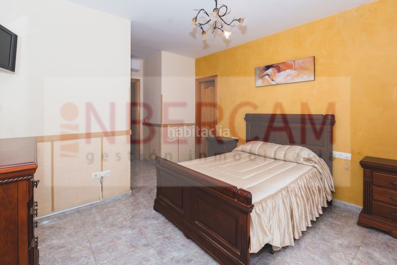 Foto 170643f5-31c6-4ac5-bff8-d4b93bf75e6c. Casa amb aparcament a Ejido centro Ejido (El)