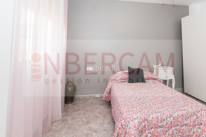 Foto d1f39f7c-e824-4c3d-b8ff-206f7962cc75. Casa amb aparcament a Ejido centro Ejido (El)