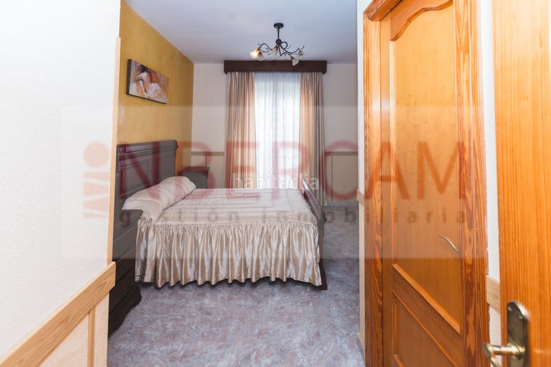 Foto f53541c1-e763-4606-95b5-d272ac77374d. Casa amb aparcament a Ejido centro Ejido (El)