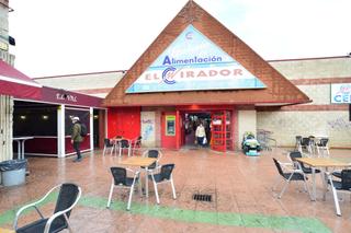 Local Comercial en Molino del viento 8. Colmenar viejo