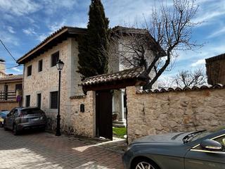 Casa adossada  Taberna. Alameda del valle