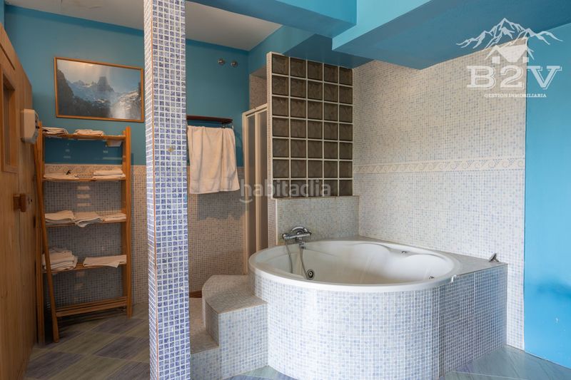 Foto 8dfde37a-37b3-4761-a73c-4f0f33f1d972. House with heating pool in Cotos de Monterey