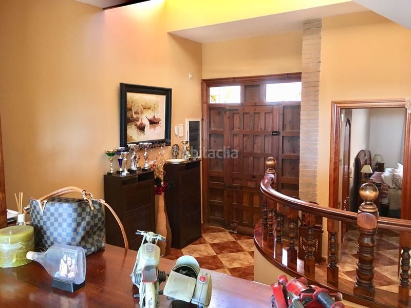 Foto a6b18a89-4aac-4a36-a05e-2fc6f9da768a. House with heating pool in Cotos de Monterey