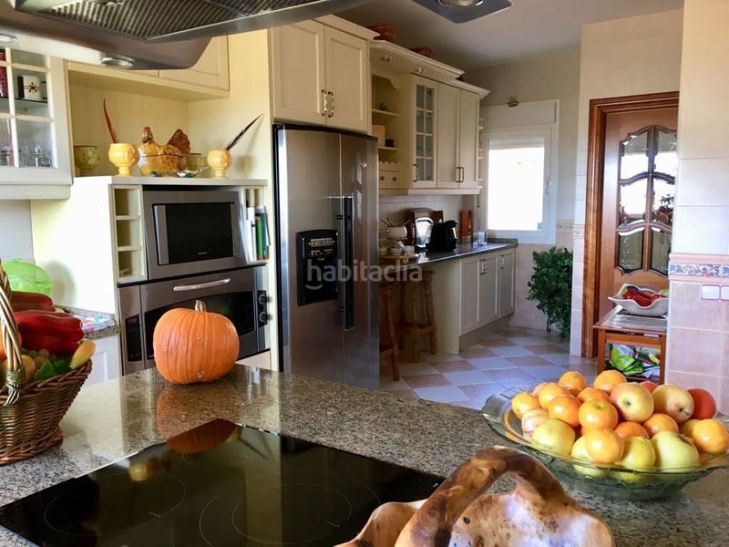 Foto b483d6be-f86f-4b3f-ae34-167199f31b18. House with heating pool in Cotos de Monterey