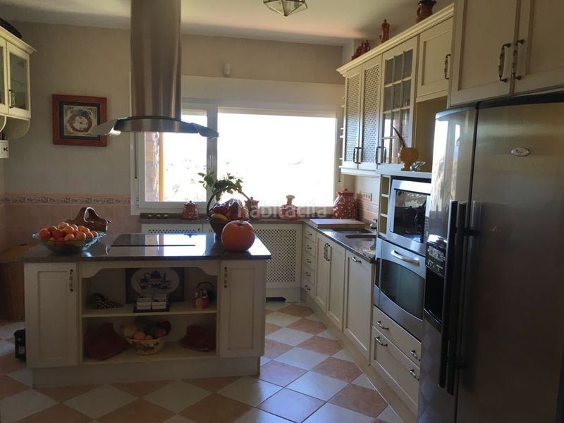 Foto c2b33d31-d967-4bea-bdaf-838934f1ac59. House with heating pool in Cotos de Monterey