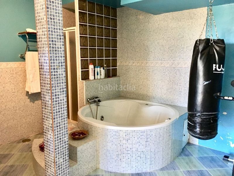 Foto d24d0c2a-298b-45a3-9638-0143d12b29d5. House with heating pool in Cotos de Monterey