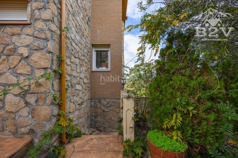 Foto db572c6e-bfc4-420d-a62d-e48c700eb016. House with heating pool in Cotos de Monterey