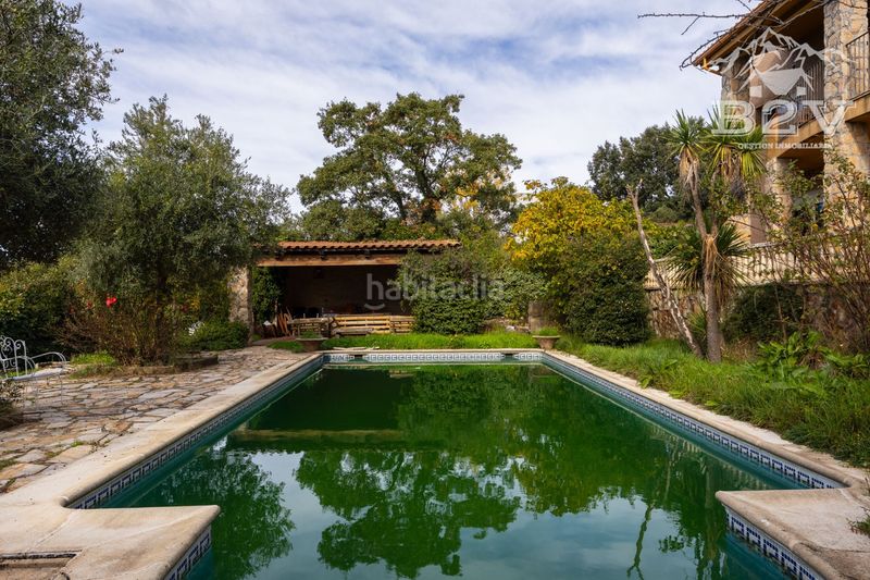 Foto e09e6940-f352-4026-933d-6bc2adabe7e5. House with heating pool in Cotos de Monterey