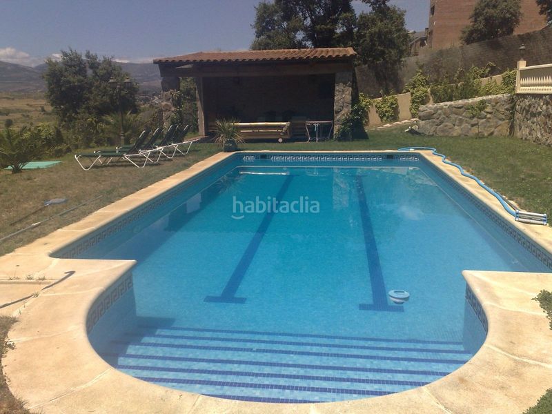 Foto f7aa7fa7-a871-46e2-9b2d-638c92937fb9. House with heating pool in Cotos de Monterey