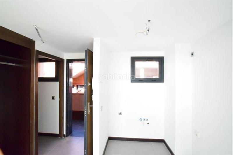 Foto 2d51682e-b4a8-4eaf-927f-f7d5f3448c1d. Duplex con riscaldamento piscina in Cotos de Monterey