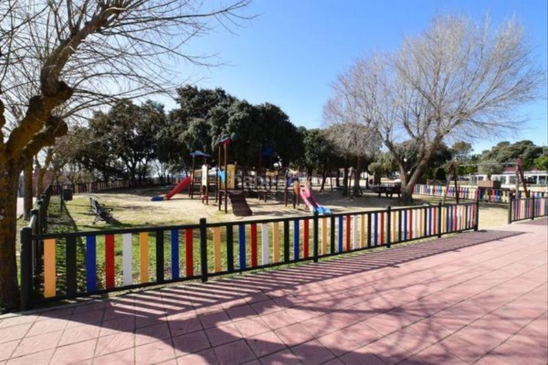 Foto 8ea1ddb7-ccb9-42db-b446-f09d01f09b27. Duplex con riscaldamento piscina in Cotos de Monterey