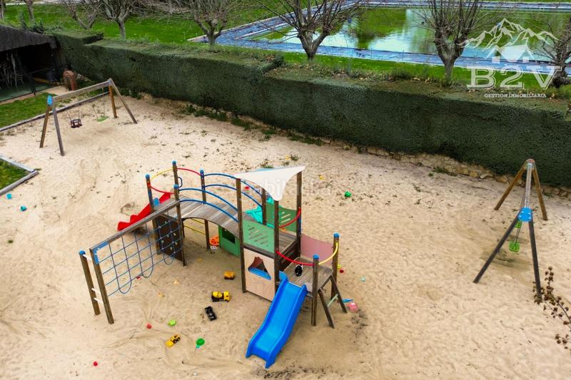 Foto 30a8cea1-7254-46f5-bd2b-22520077ab8c. Casa amb calefacció piscina a Pedrezuela