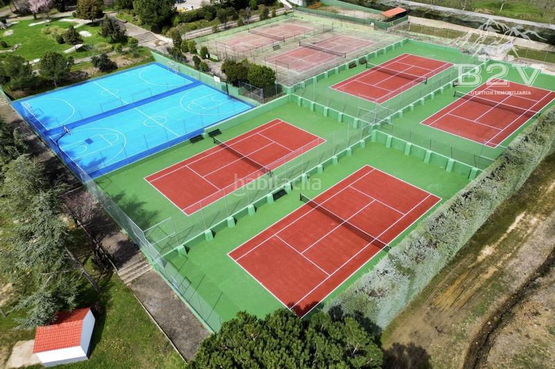 Foto a31b483c-d561-41e1-86c8-d6c863bbb5a4. Casa amb calefacció piscina a Pedrezuela