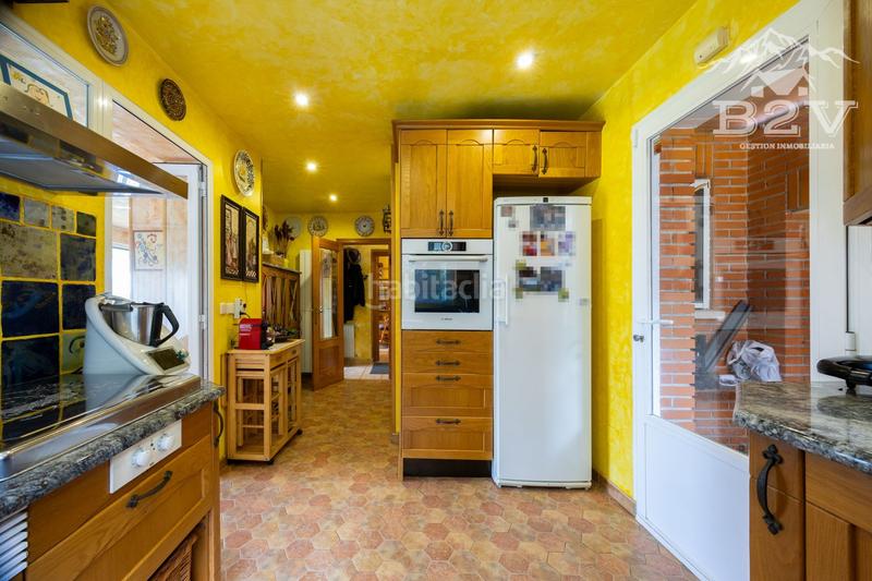 Foto b599948d-efef-4300-bc73-440ce4c53c87. Casa amb calefacció piscina a Pedrezuela