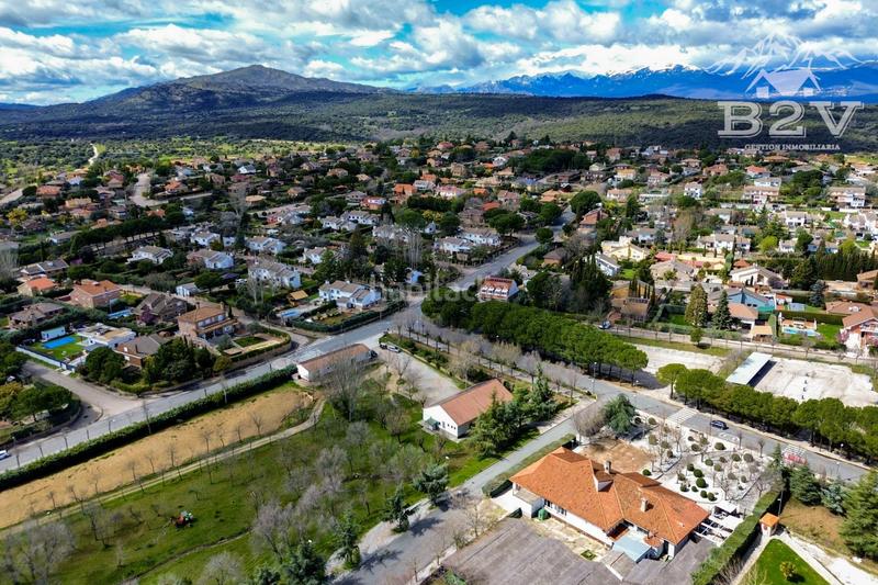 Foto c28e24e5-d938-41fb-a8e4-ba2de612faca. Casa amb calefacció piscina a Pedrezuela