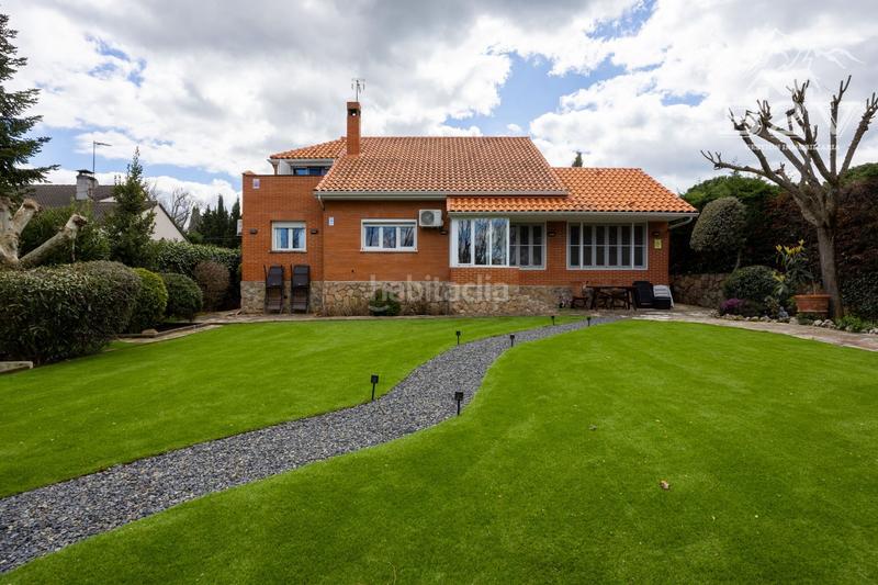 Foto dfeff4e8-70b4-42d3-8e57-79e96a7a6a88. Casa amb calefacció piscina a Pedrezuela