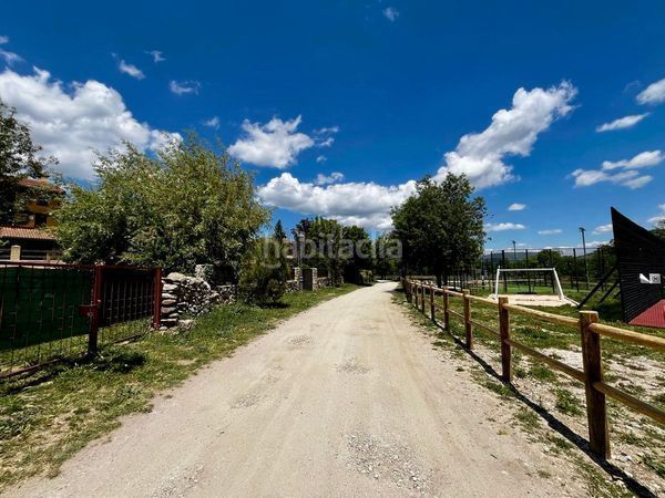 Foto 8b127617-3b1f-420a-889e-f5808c01db67. Residential plot in Pinilla del Valle