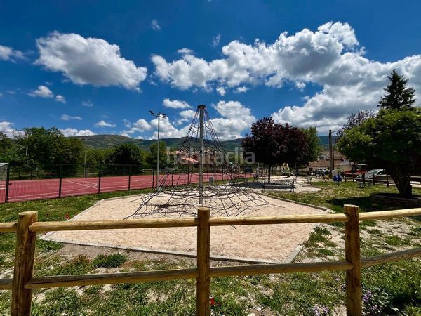 Foto 97b8f660-cb06-4847-89b1-6b2ef63d0ffe. Residential plot in Pinilla del Valle