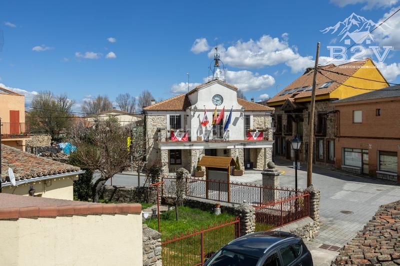 Foto 2ee0f0ce-144a-48c1-8600-82bc5c0ca356. Casa adossada amb calefacció a Alameda del Valle