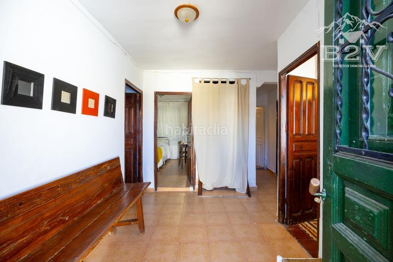 Foto 3a800988-d7b9-490c-8957-601bd8561b59. Casa adossada amb calefacció a Alameda del Valle