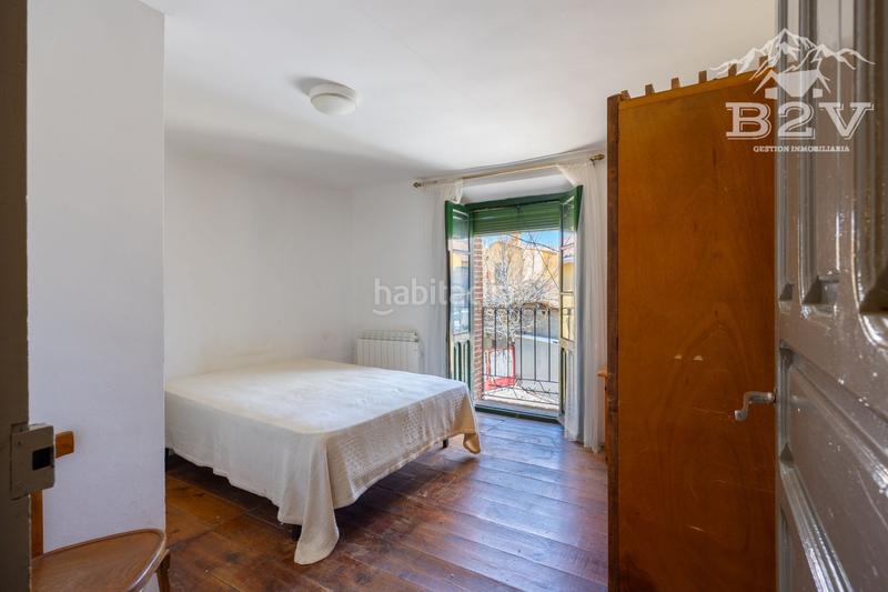 Foto 3ec20918-e952-4d53-af36-1eba93e357b7. Casa adossada amb calefacció a Alameda del Valle