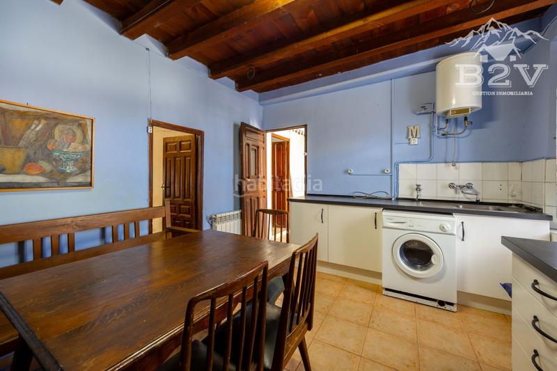 Foto 8c4047fc-2b8a-48c8-9ded-91c07b642170. Casa adossada amb calefacció a Alameda del Valle